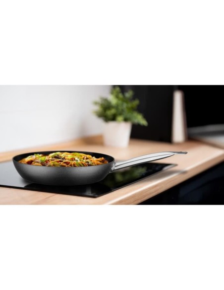 Poele acier carbone - GSW - AVANTI - 28 cm - Induction – GSW (Poele - Sauteuse) | STORE PRO SHOP 